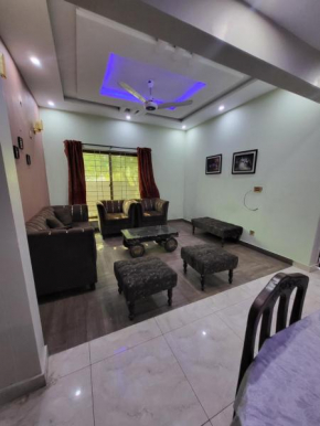 Beautiful villa in bahria town karachi